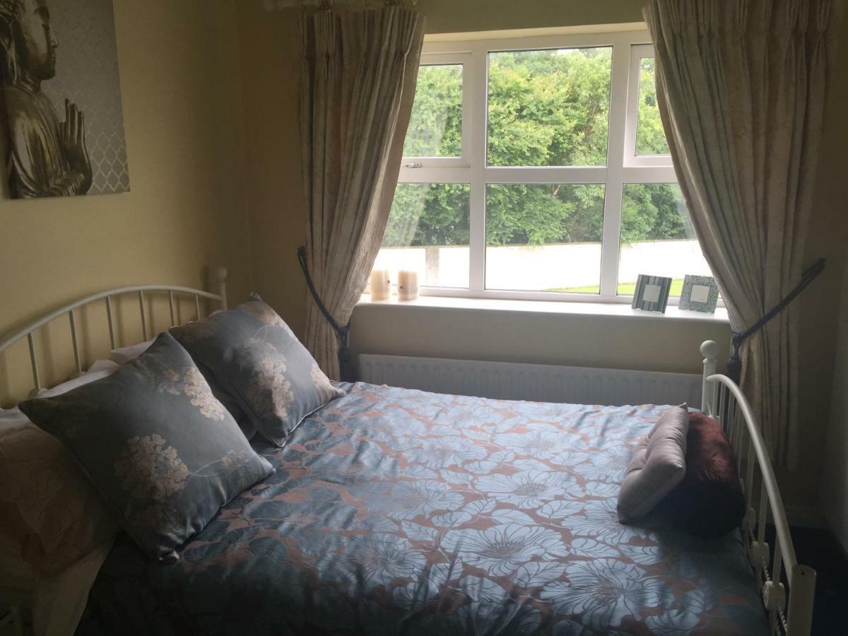 Tara Lodge Galway Ngoại thất bức ảnh