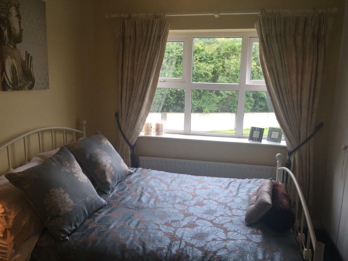 Tara Lodge Galway Ngoại thất bức ảnh